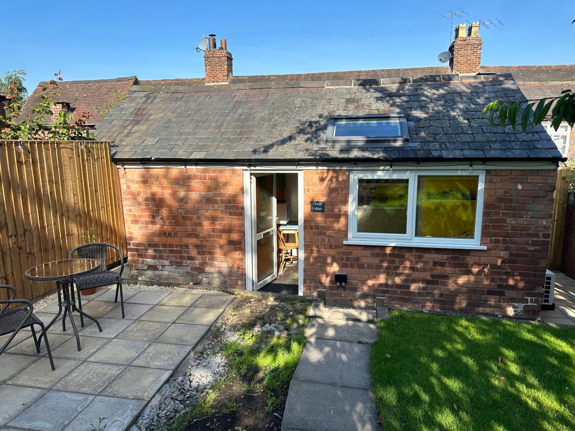 Cherry Cottage Retro Stay, Stourport-On-Severn Exterior photo